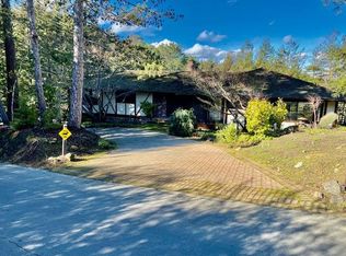 1300 La Honda Rd, Hillsborough, CA 94010