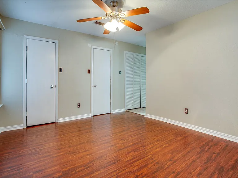 101 Teakwood Dr — Photo 13