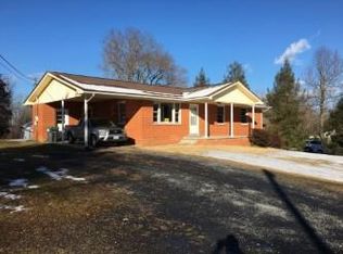 17287 Waterloo Rd, Amissville, VA 20106