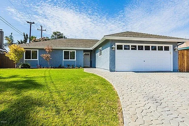 2140 Briarfield St — Photo 1