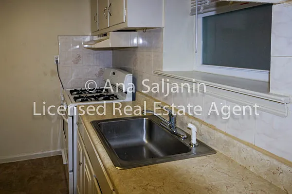 Rented by Horowitz Real Estate | media 70