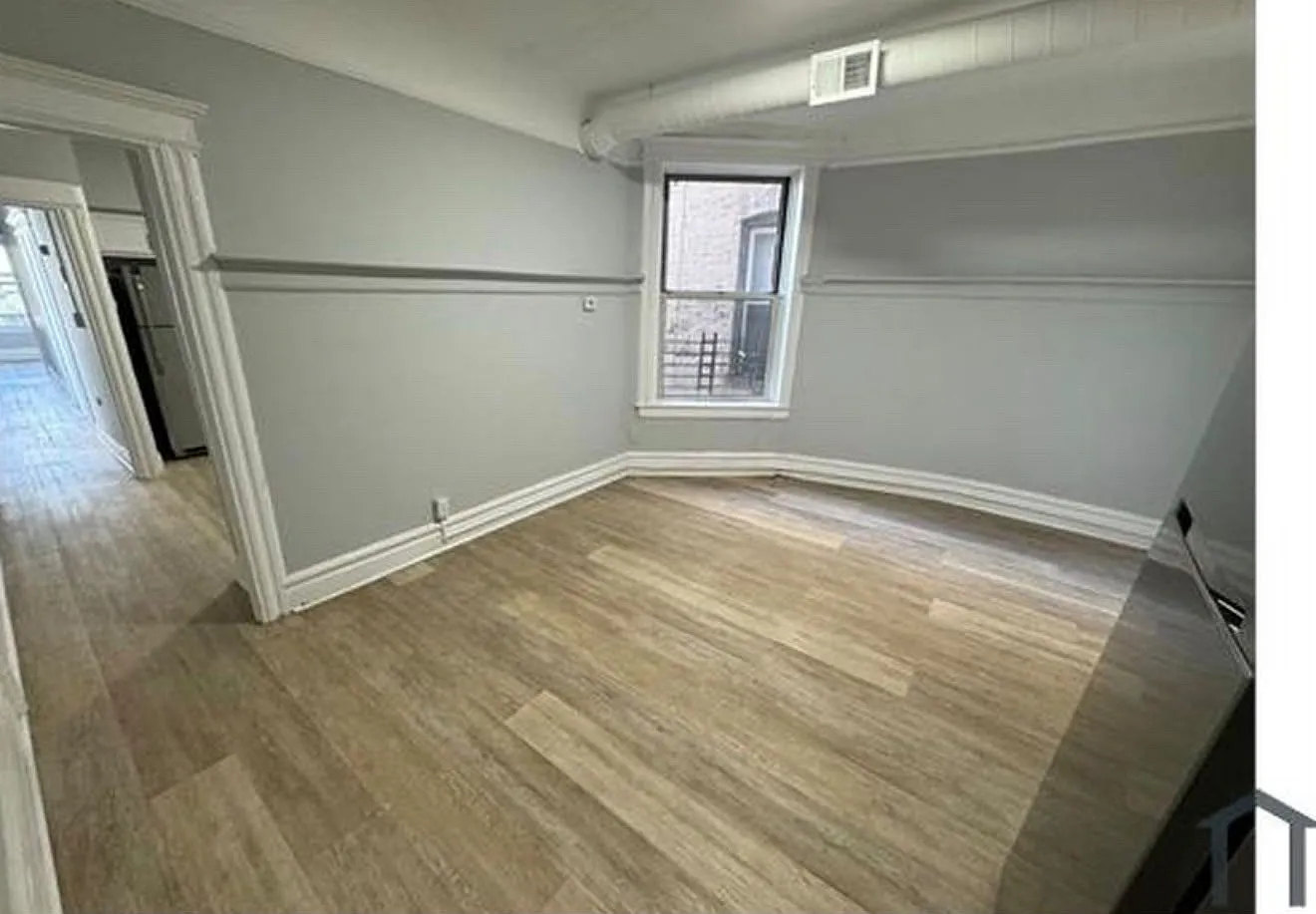 3 bed, $2,100 — Photo 4