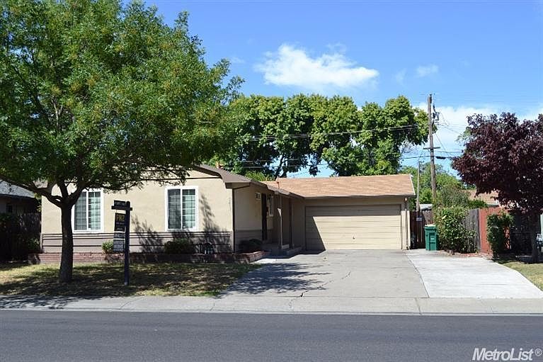 1st image of 5439 Holiday Dr