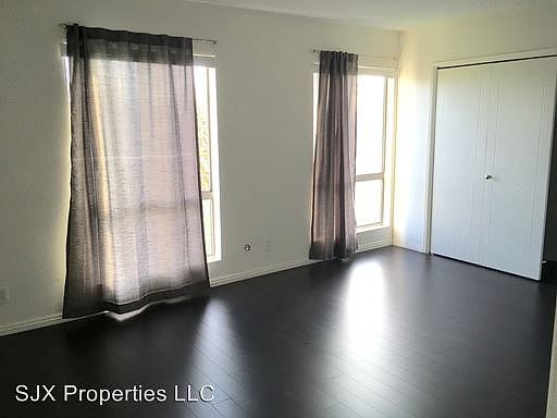 4th image of 8061 Romaine St APT 306