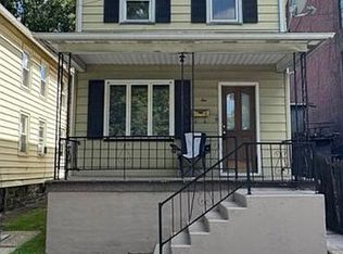 10 Lanning Ln, Wilkes Barre, PA 18702