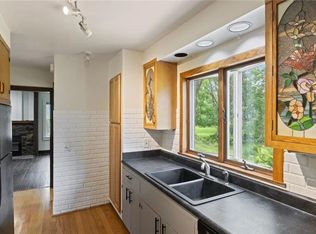 71 Brook Rd, Pittsford, NY 14534