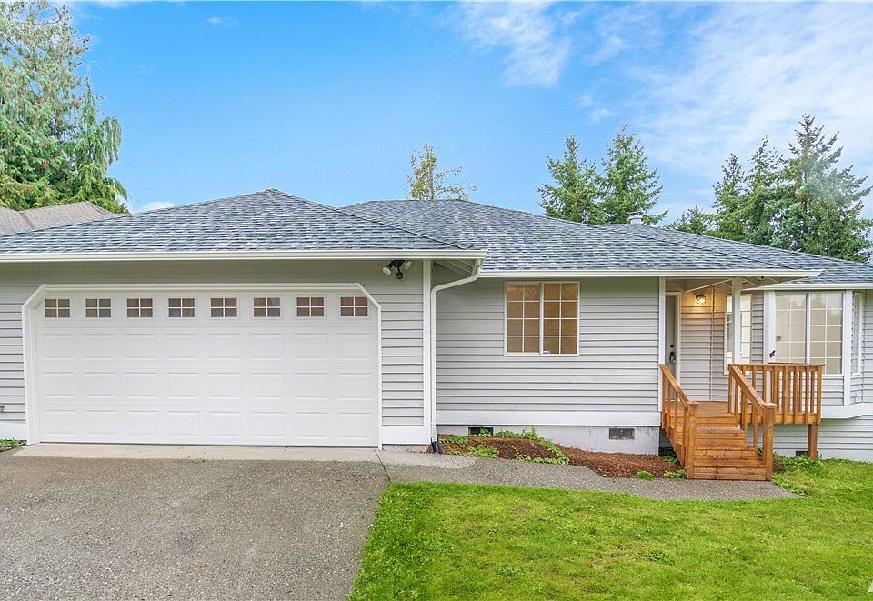 1st image of 10405 10th Pl SE