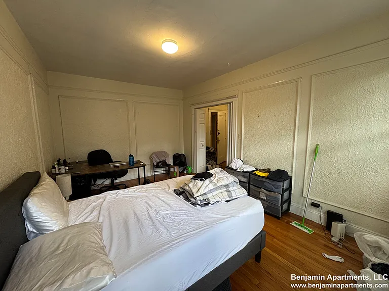 1687 Commonwealth Ave #34 — Photo 3