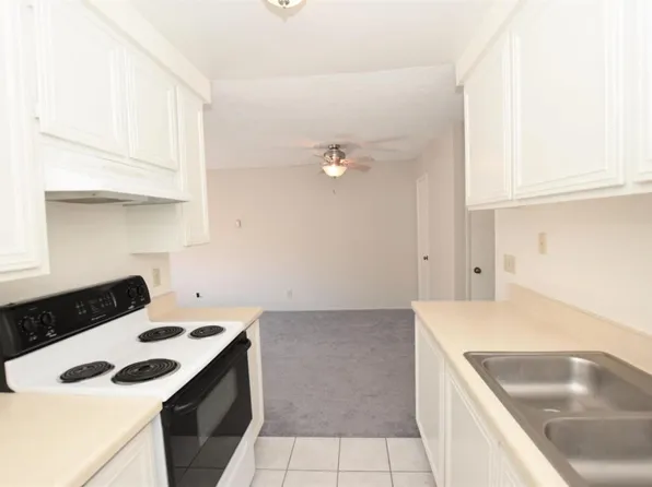 2670 N Victoria Ave, Port Hueneme, CA 93041