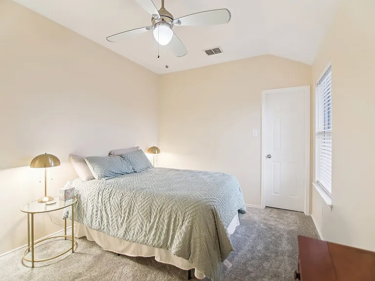 208 Wenrick Dr — Photo 16