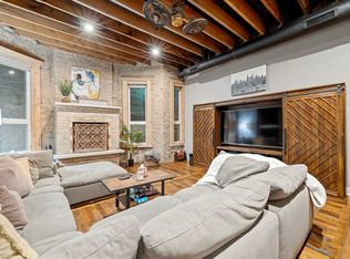 2130 W Washington Blvd #ID1244927P, Chicago, IL 60612