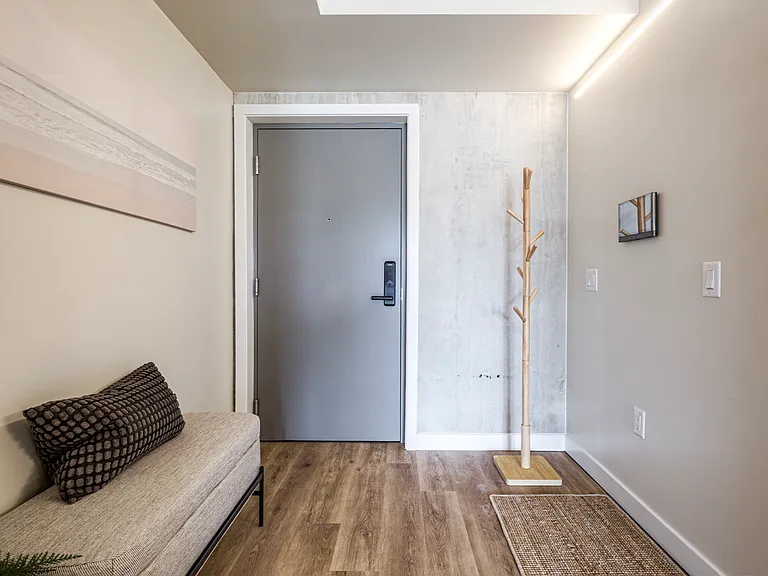 230 Royal York Rd — Photo 62