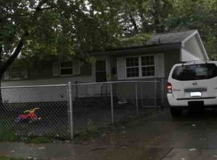 2436 Griffiths Ave, Springfield, IL 62702