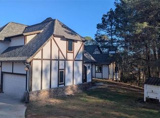1776 Old Country Pl, Woodstock, GA 30188