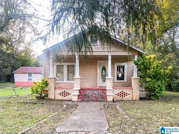 930 McPherson St, Oxford, AL 36203
