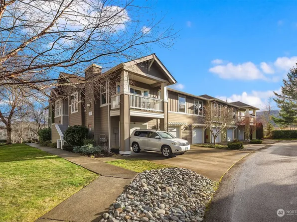 7709 Fairway Avenue SE #204, Snoqualmie, WA 98065