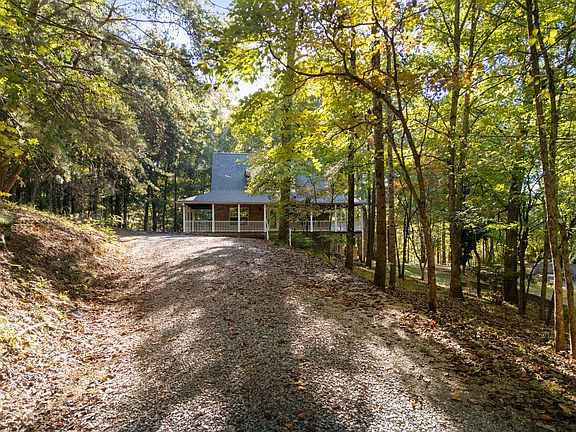 4th image of 1084 Mountain Rd