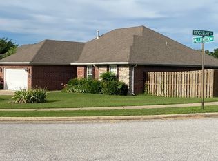 1776 N Fallbrook Way, Fayetteville, AR 72704