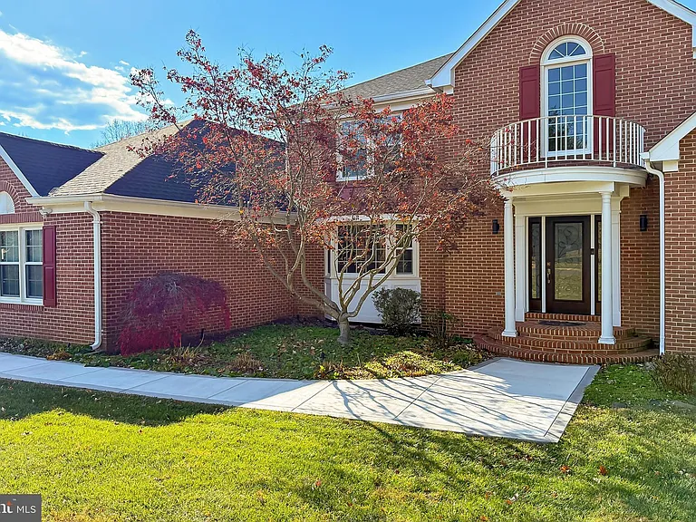 1300 Pinstripe Ct — Photo 6