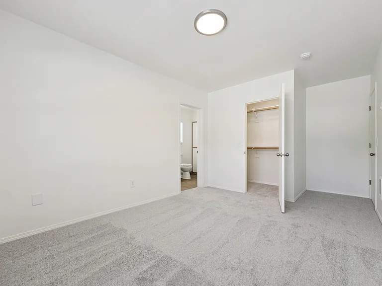 Nolan Ridge Apartments — Photo 57