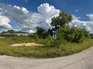 3913 14th St SW, Lehigh Acres, FL 33976