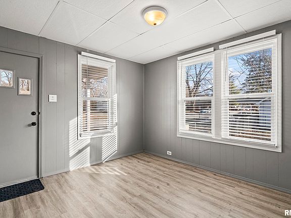 3rd image of 2827 S 16th St