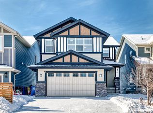 69 E Sundown Grv, Cochrane, AB T4C0X5