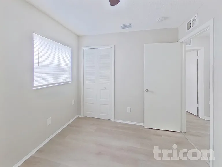 816 Centerwood Ct — Photo 8