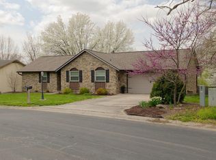 1405 W Georgetown Loop, Columbia, MO 65203