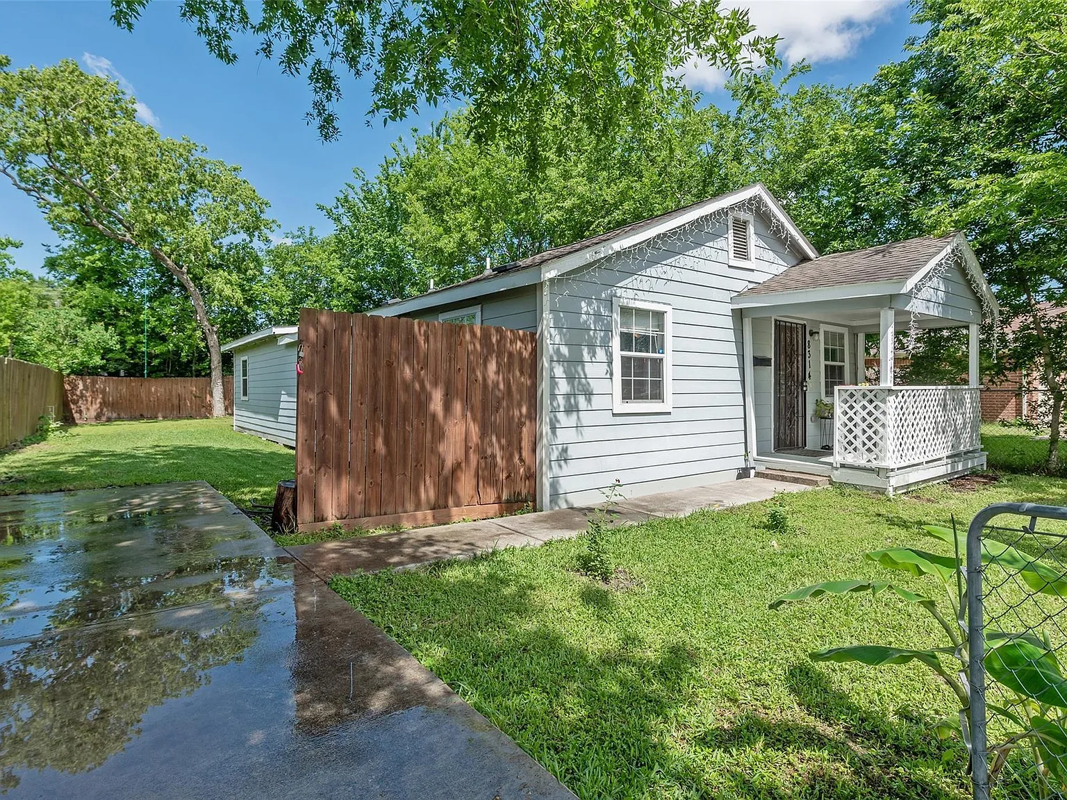 3 bed, 2.0 bath, 1456 sqft, $1,750 — Photo 3