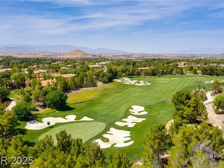 3055 Costa Miole Dr — Photo 44