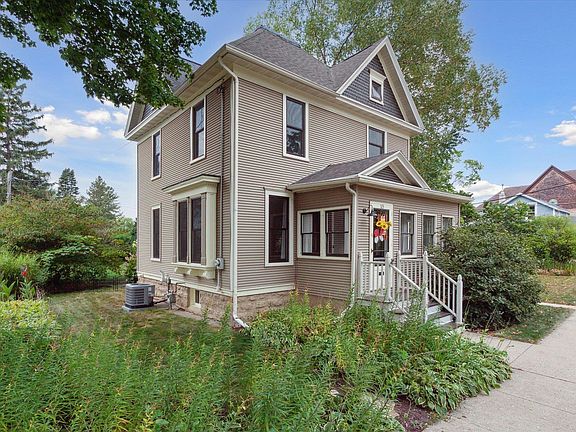 2nd image of 123 S 1st St