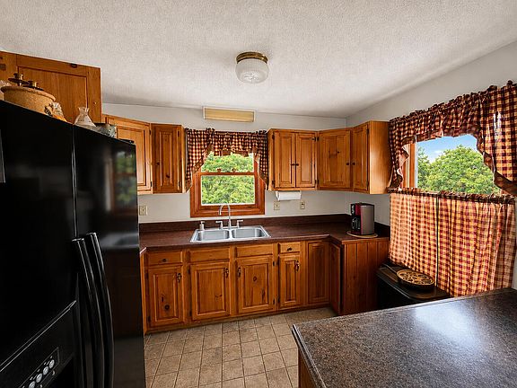 5th image of 6 Grist Mill Road
