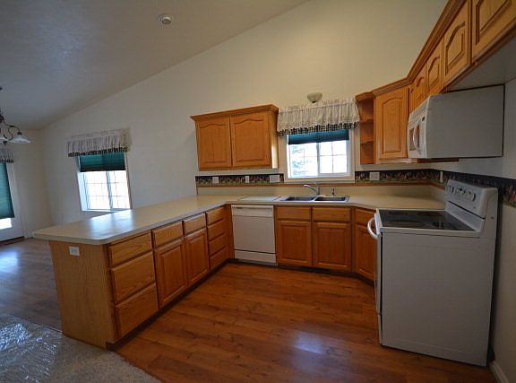 4th image of 2070 12th St
