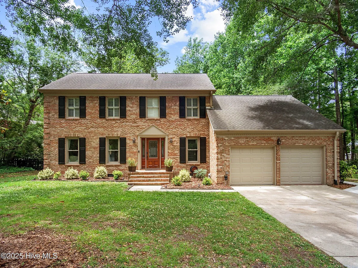Building Photo - 939 Eton Dr