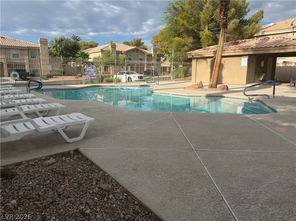 2836 Lone Cliff Dr, Henderson, NV 89074