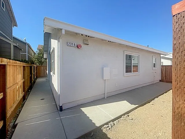 295A Pullman Ave — Photo 5