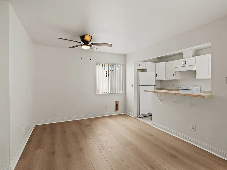 3266 Ashford St #K — Photo 3
