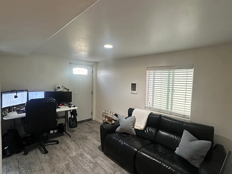 3046 Byron St #1 — Photo 10