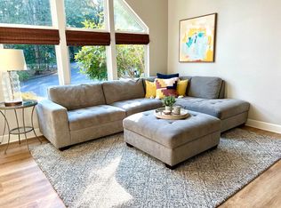 9806 116th Pl NE, Kirkland, WA 98033