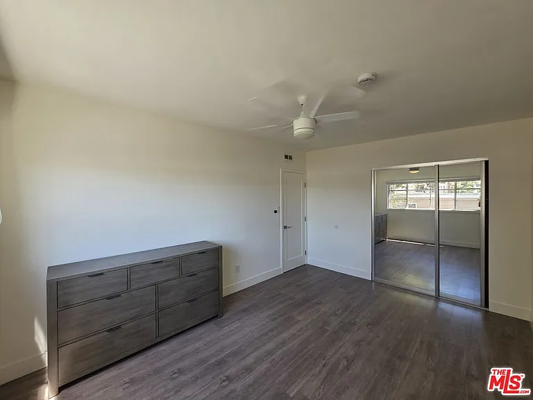 1635 S Beverly Glen Blvd #6 — Photo 11