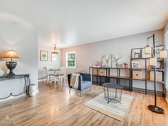 5th image of 3115 Cabinwood Dr