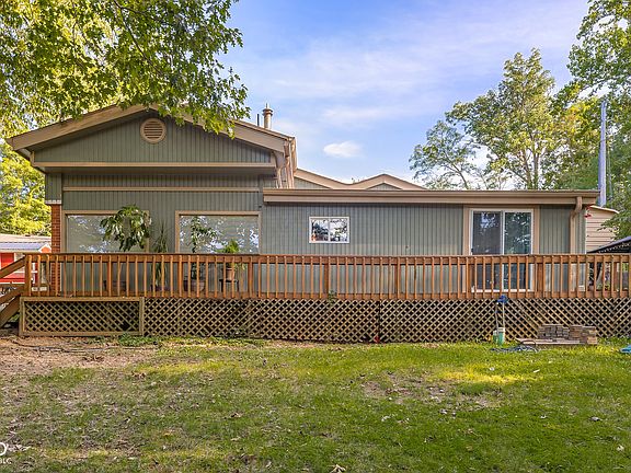 2nd image of 202 W Lakeview Dr