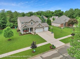 13258 Willow Grove Dr, Dewitt, MI