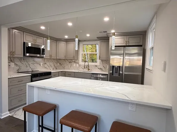 13014 Kerrydale Rd, Woodbridge, VA 22193