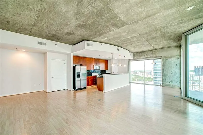 2 bed, 1743 sqft, $3,700 — Photo 3