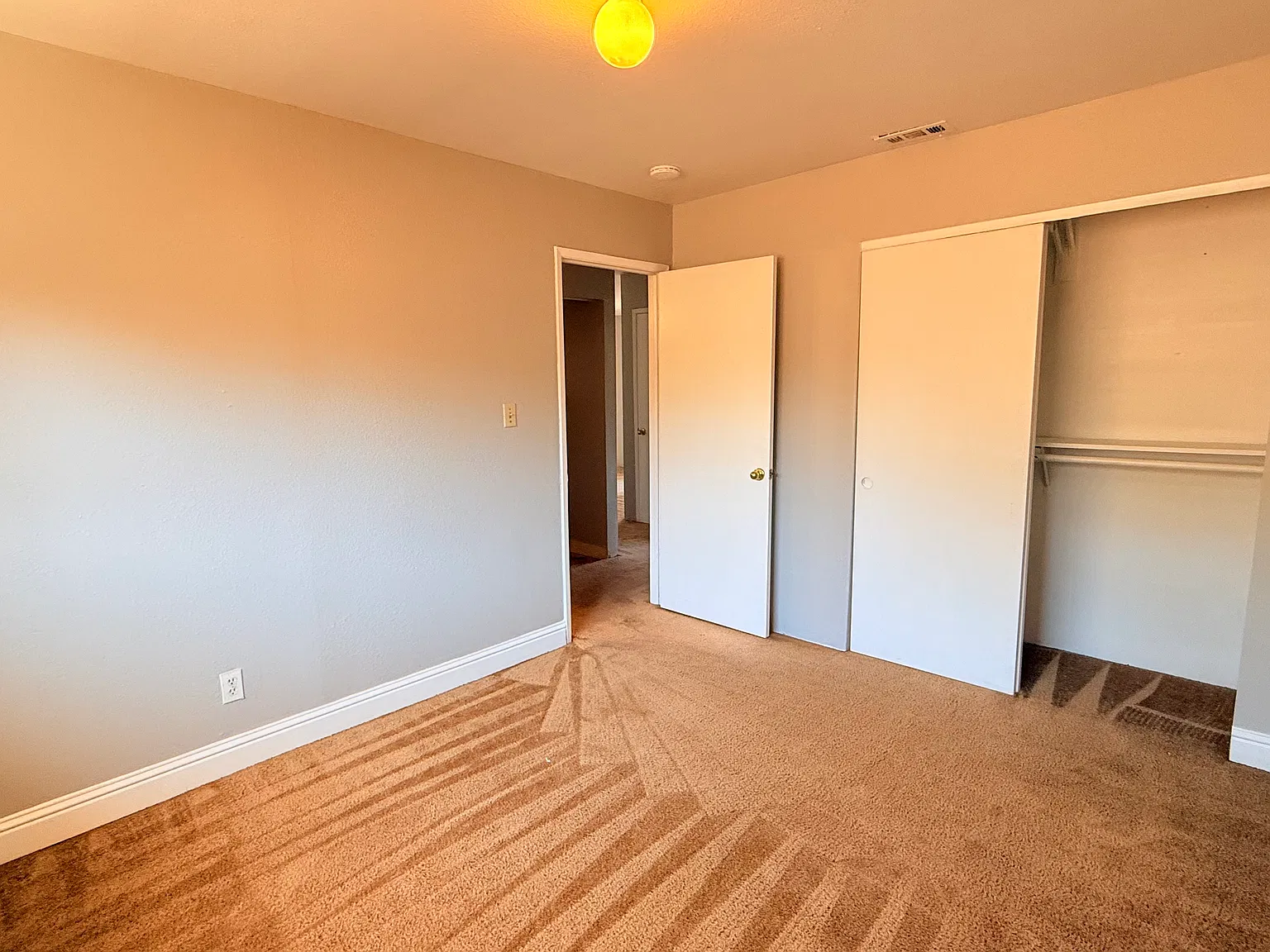 2 bed, 950 sqft, $1,795 — Photo 4
