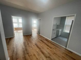 2361 28th St APT 1R, Astoria, NY 11105
