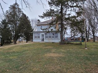 8478 Forest View Rd, Kewaskum, WI 53040