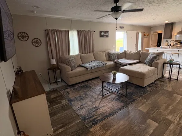 1043 J B Walker Rd, New Market, AL 35761